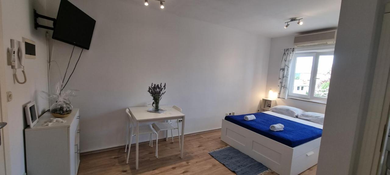 Tiny Studio Big Living Apartment Rovinj Bagian luar foto
