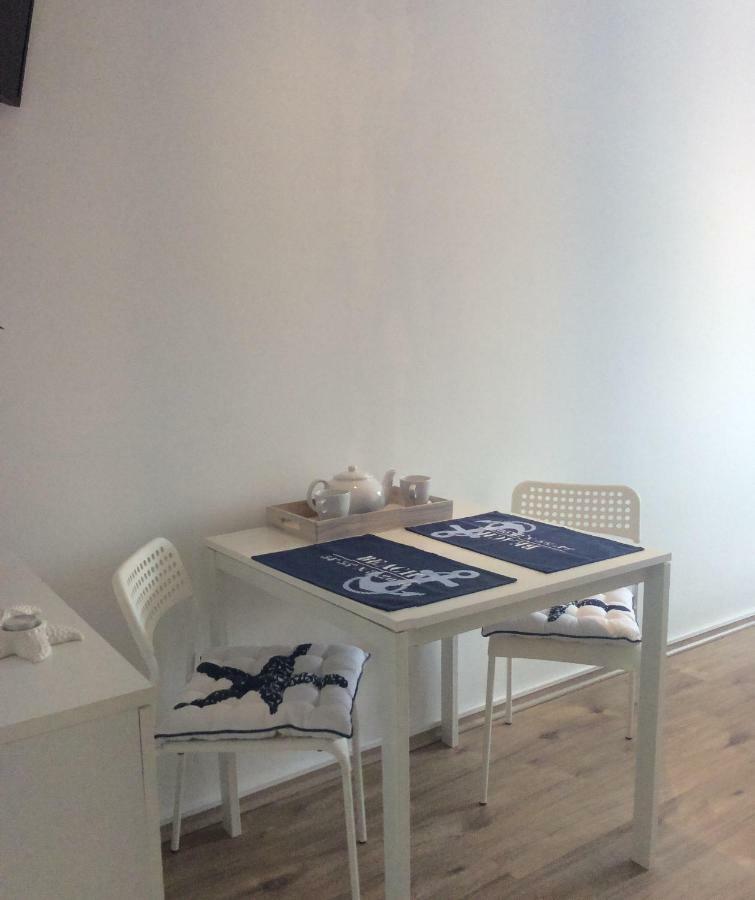 Tiny Studio Big Living Rovinj Bagian luar foto
